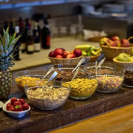 エアポート フォーチュナ ラウッツェンハウゼン