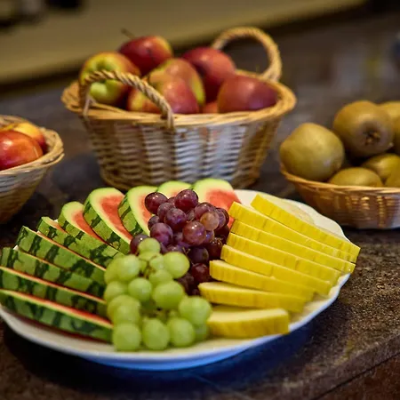 ホテル エアポート フォーチュナ ラウッツェンハウゼン